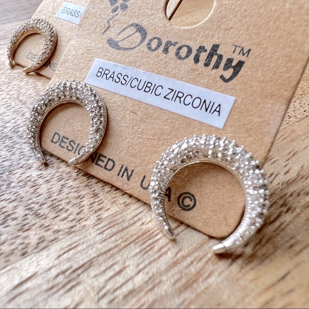 Crescent Moon Stud Earrings
